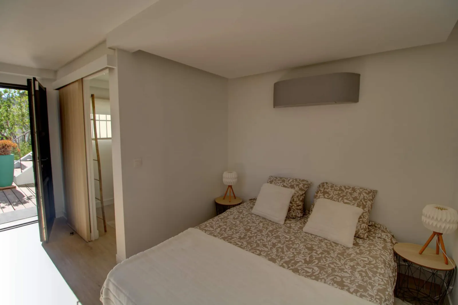 La chambre 2 et son accès indépendant